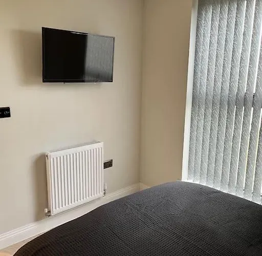 1 Bed Flat