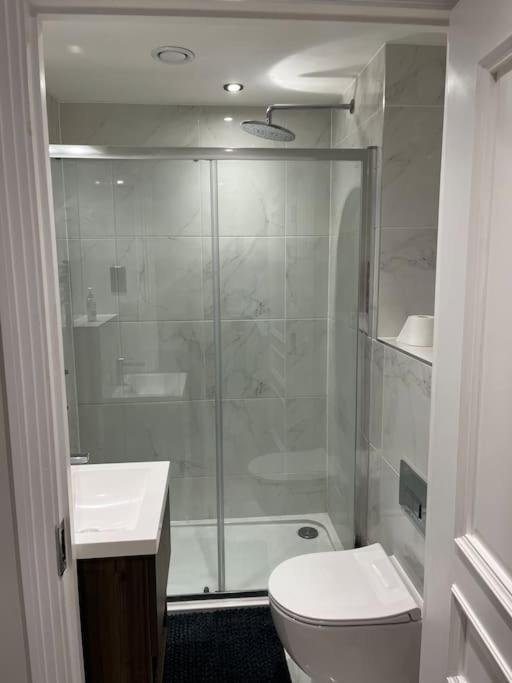 1 Bed Flat Apartment